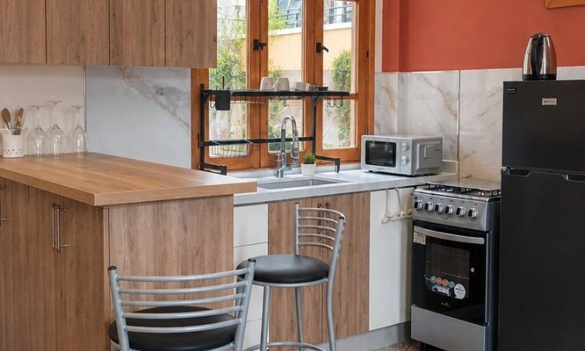 Beirut Apartment | 1-bedroom aptmt in Armenia, Mar Mkhayel street, spacious bathroom 2 balconies