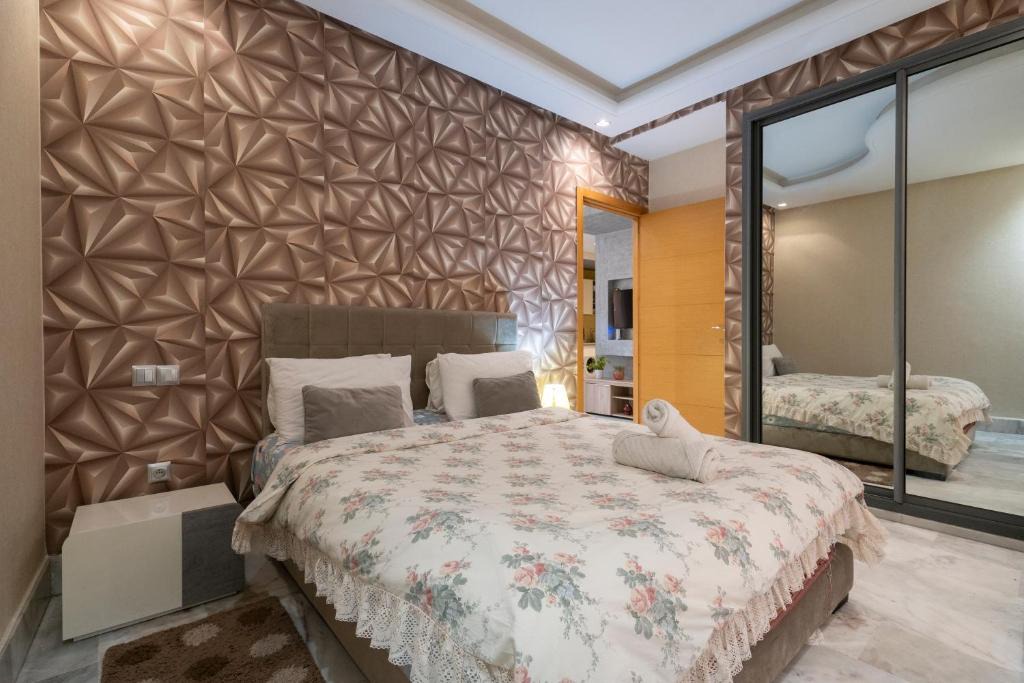 Casablanca Apartment | 27 Cosy Secured Flat, DT self checkin-FreeParking.