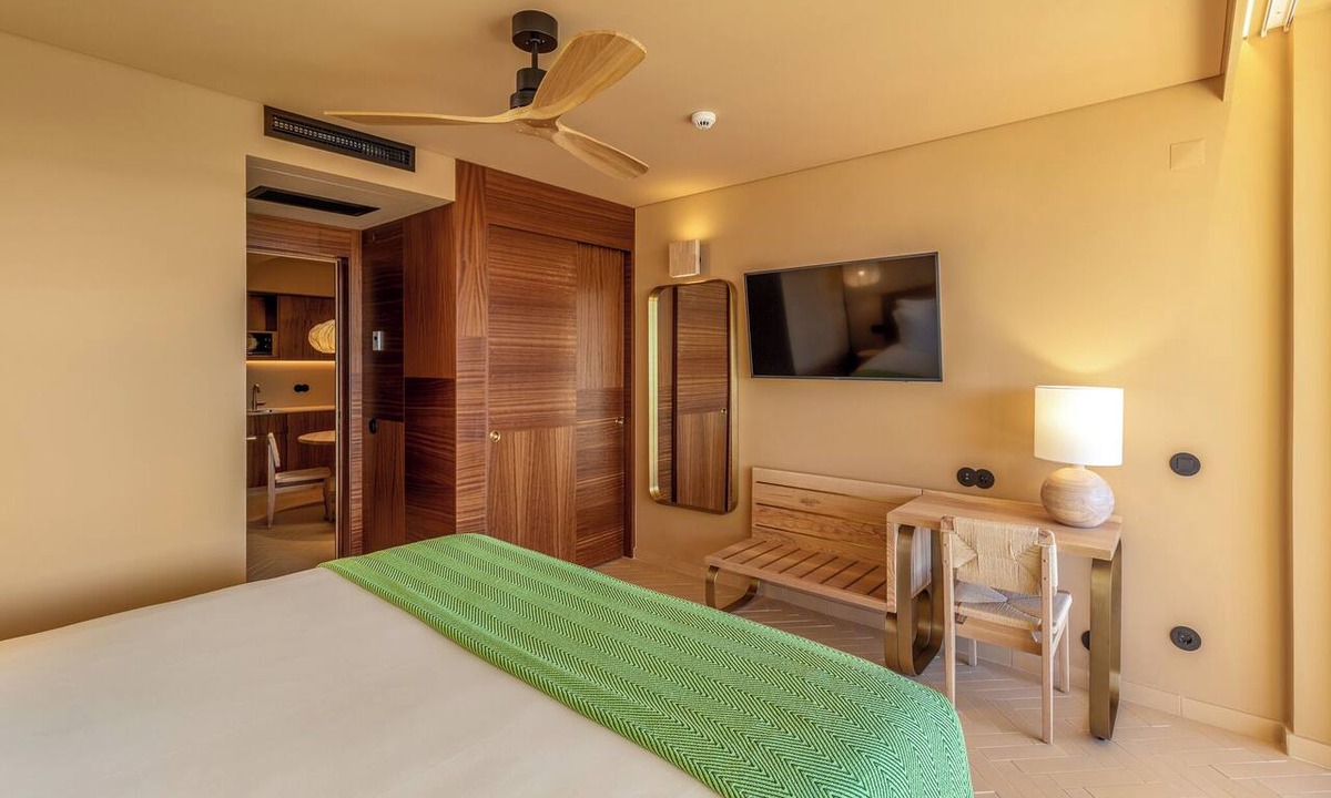 Olhos D'Agua Hotel | 3HB Falésia Beach