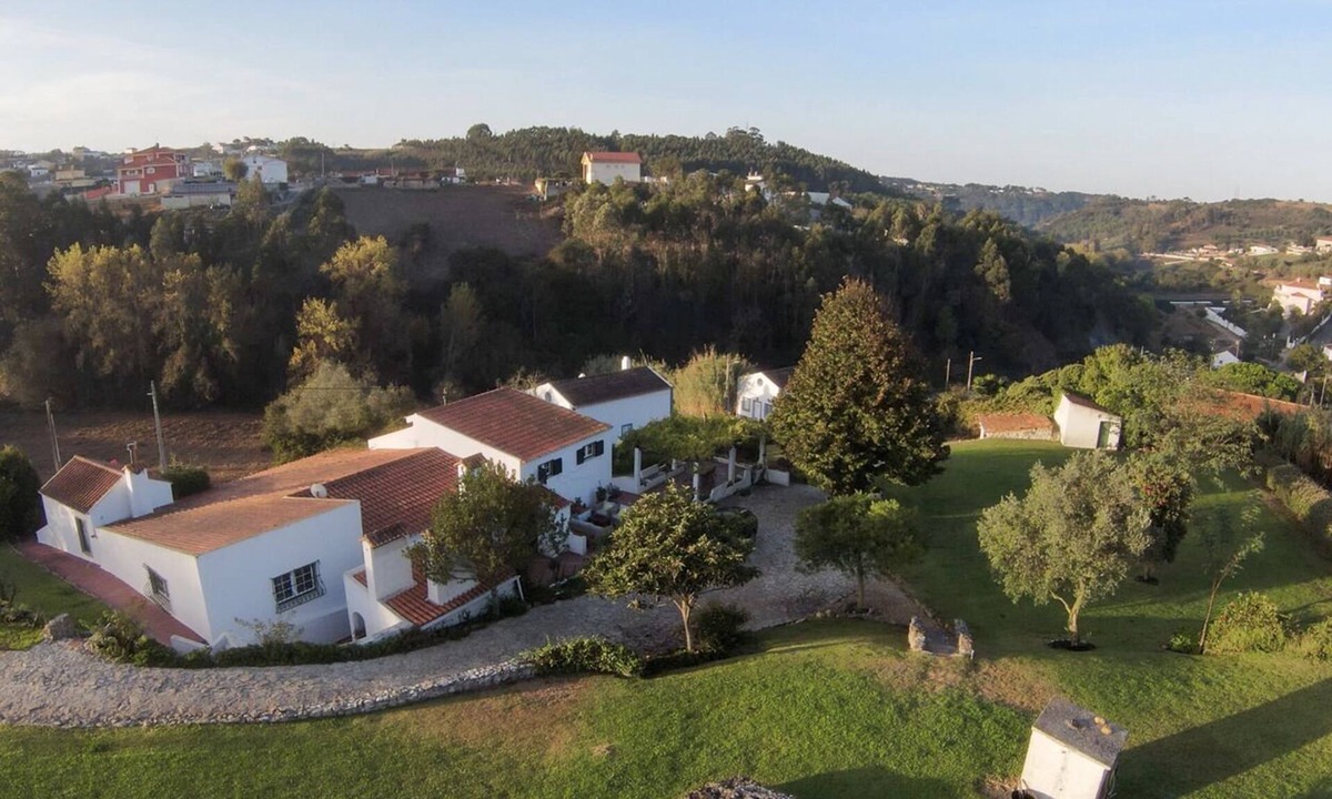 Mafra Villa | 4-Bedroom, 3 bath Traditional Villa with pool, 8 min. to Ericeira & surf beaches