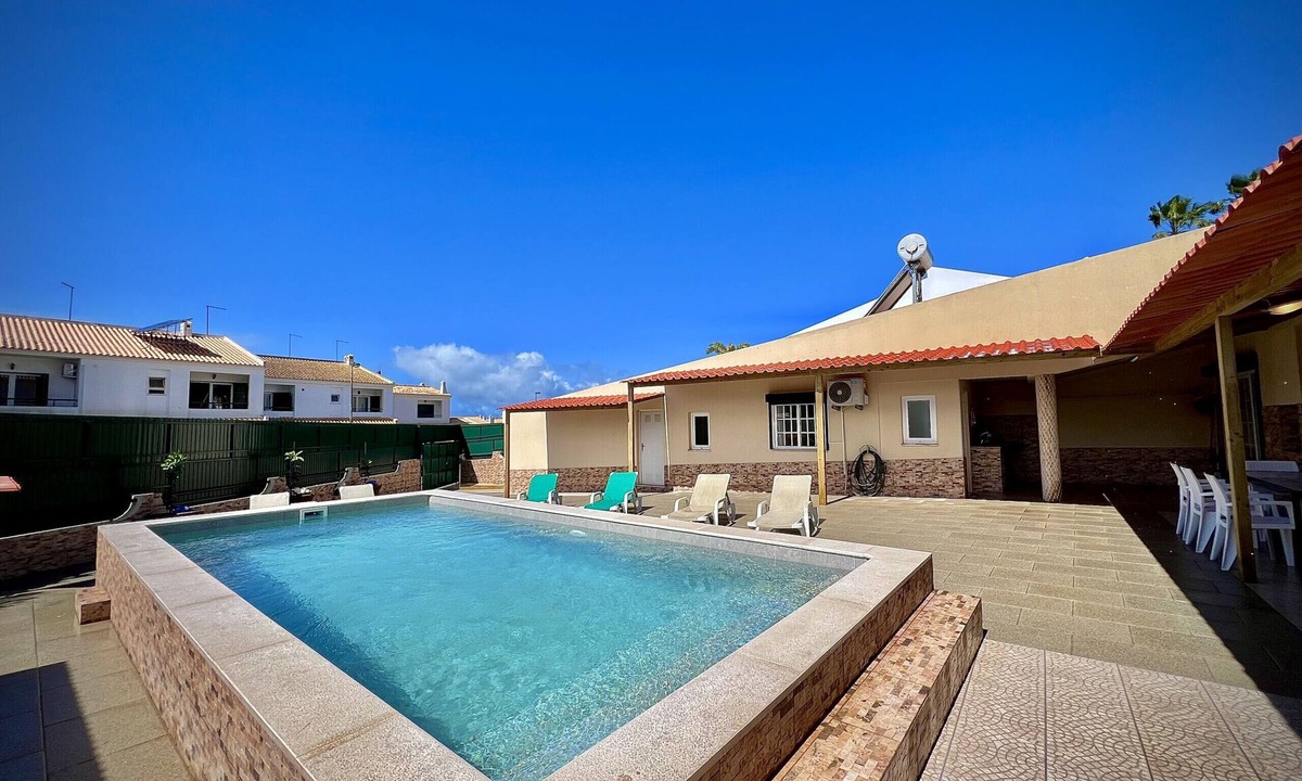 Urbanizacao dos Calicos Villa | ALBUFEIRA SUMMER VILLA 2 WITH POOL by HOMING