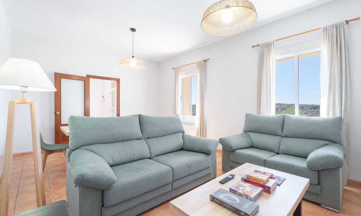 Culla House | Apartment 'Antiga Escola Pla Del Sabater' with Mountain View, Private Terrace and Private Garden