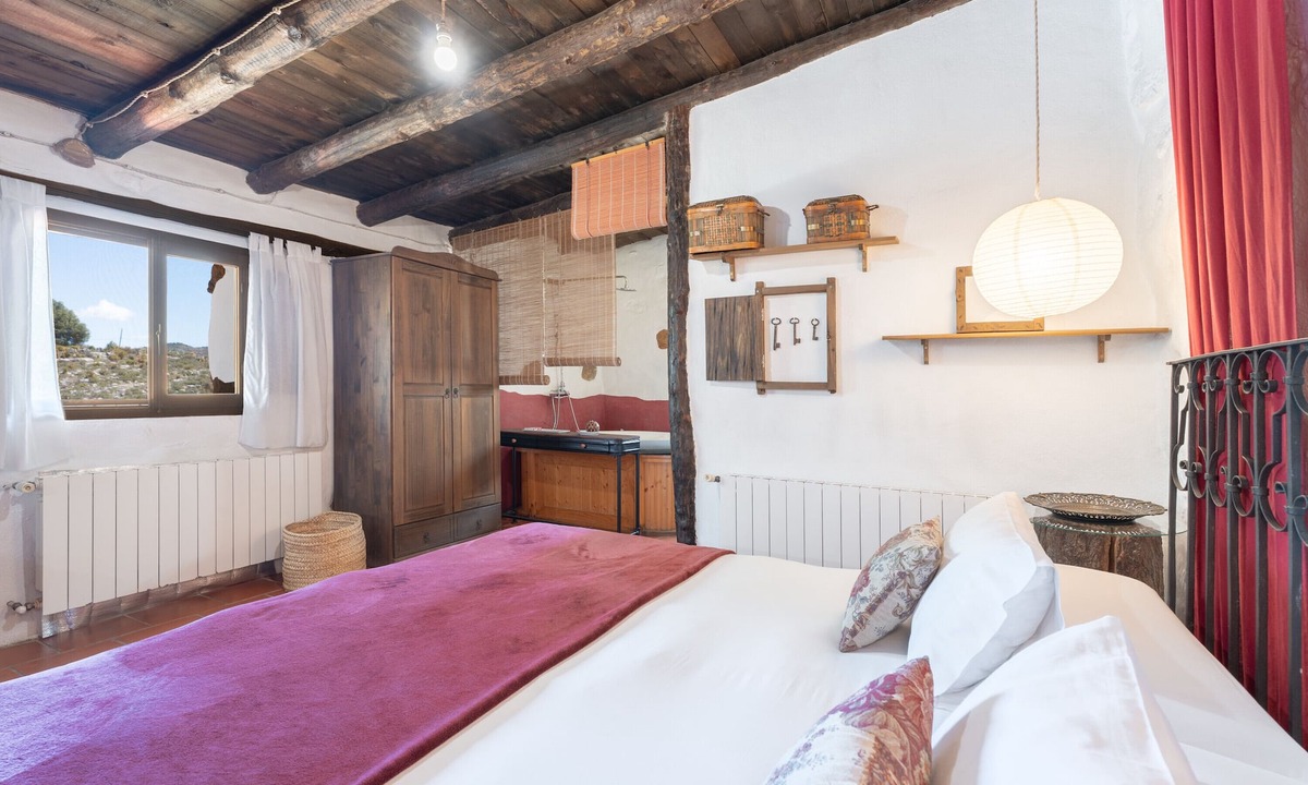 La Torre d'En Besora Apartment | Apartment 'Cau' with Mountain View, Shared Pool and Private Terrace