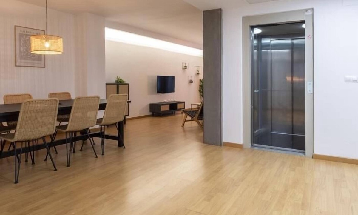 Sant Francesc Apartment | APARTMENT IN THE CENTER OF VALENCIA
