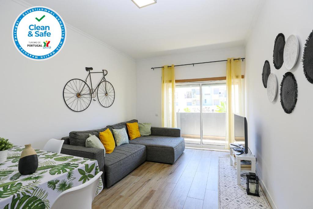 Albardeira Apartment | B11 - Beach Way Apartment