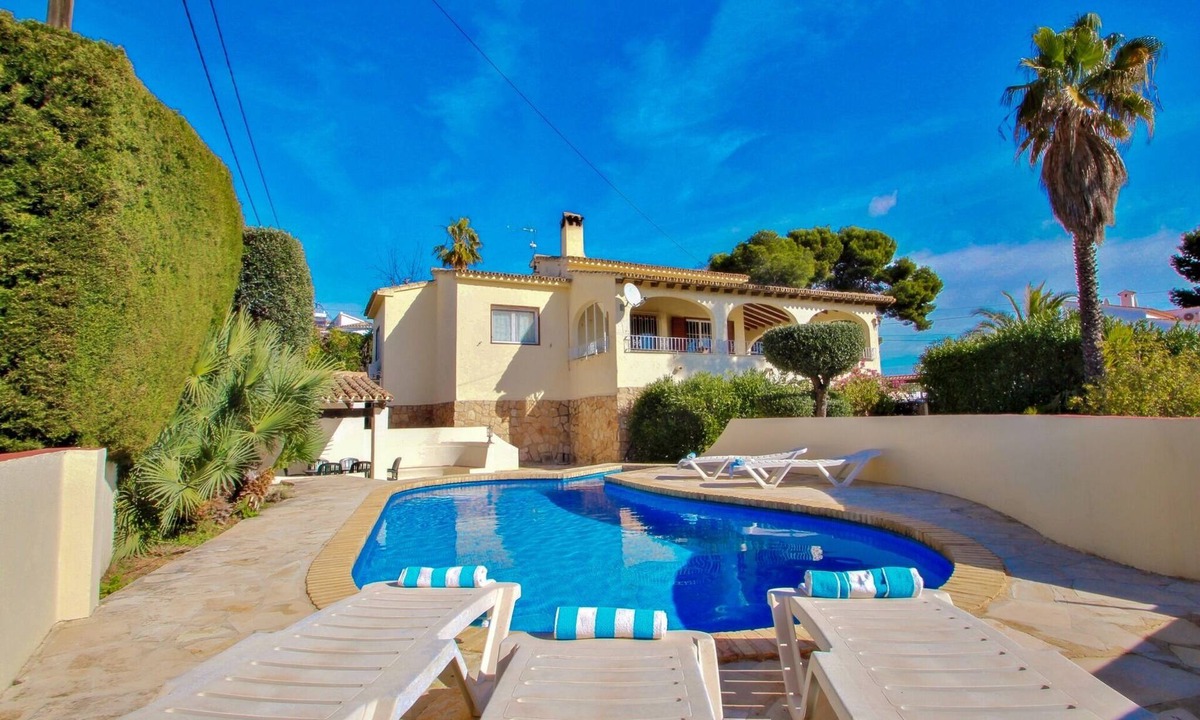 Fanadix Villa | Bal-30E - traditionally furnished detached villa with peaceful surroundings in Benissa