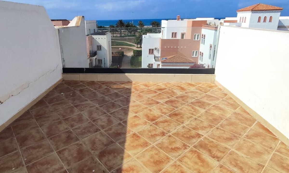 Marina Apartment | Beachfront apartment with a terrace and ocean view