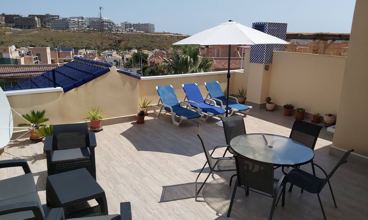 Gran Alacant Apartment | Beautiful Apartment, Roof Solarium, Pool View, Full Aircon, WiFi, Sat/TV