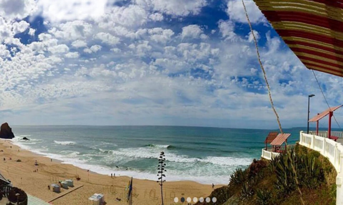 Praia de Santa Cruz Apartment | Beautiful Sunny Apartment at Santa Cruz Beach