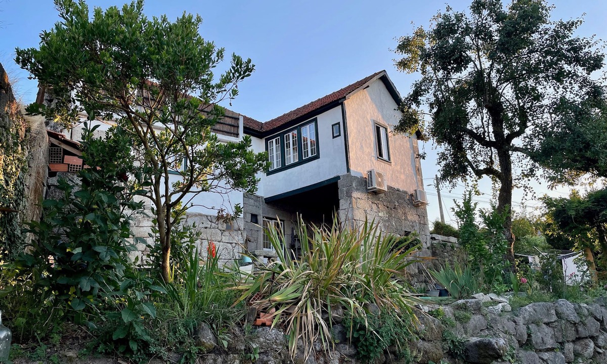 Sao Tiaguinho House | Beautifully decorated house with stunning views