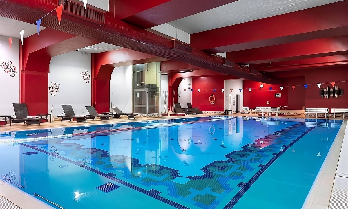 Oura Hotel | Best Place to Unwind! Comfortable 2BR with Kitchen, Pool View, Beachfront!