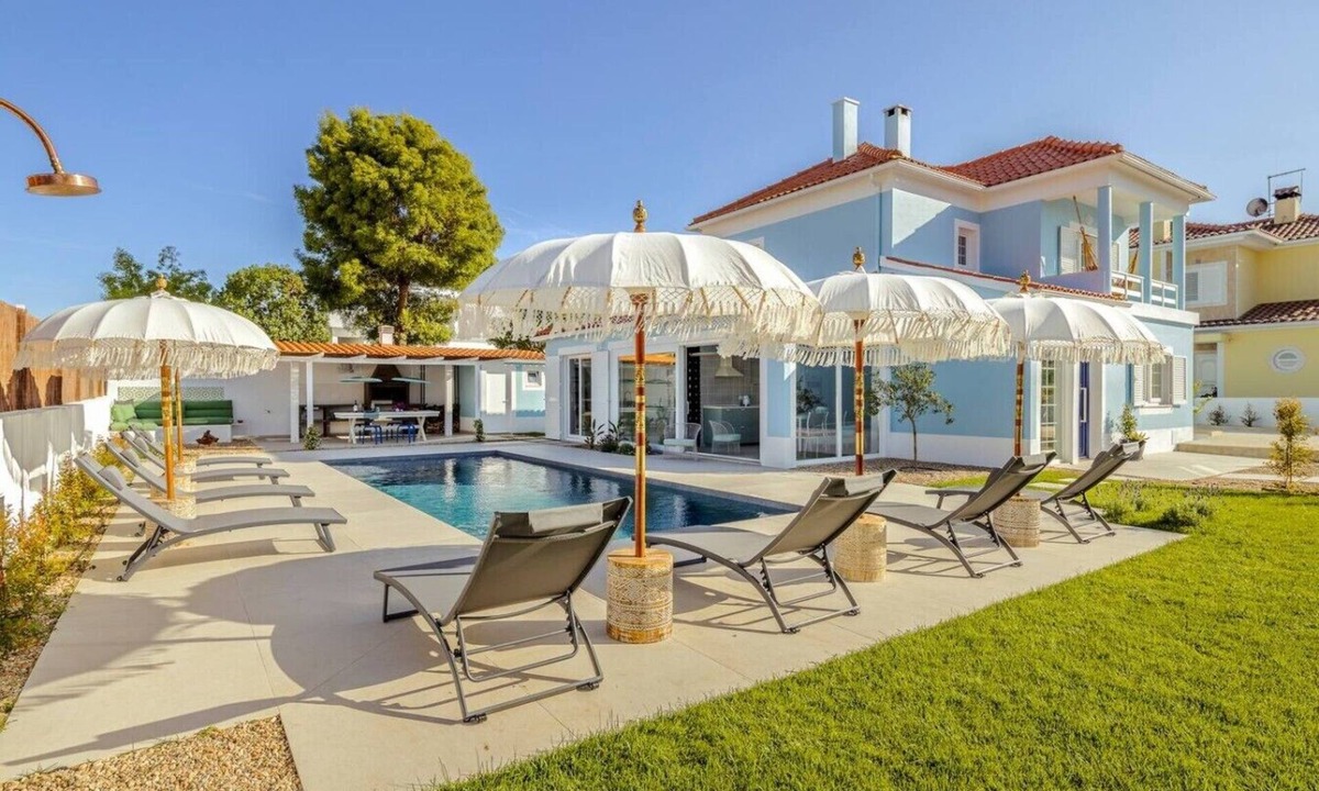 Lagoa de Albufeira Villa | Blue Beach Villa - Coastal Escape