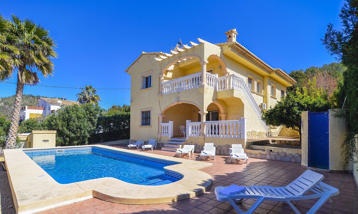 La Empedrola House | Calpe: Great villa. Very quiet area near the coast. Ceiling fans, air conditioning, private pool and barbecue.