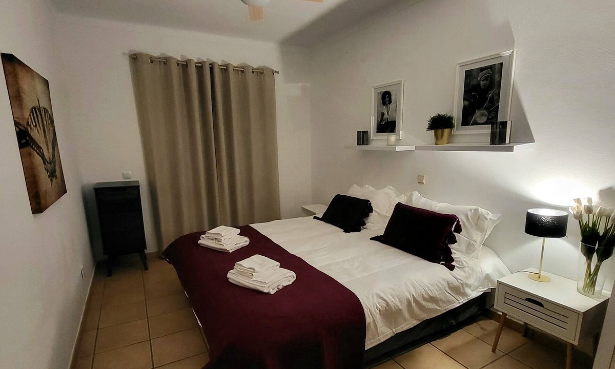 Vale de Centianes Condo | CHABELLA! Charm Beach Lofts Apartments - Garden & Sea View - CARVOEIRO - ALGARVE