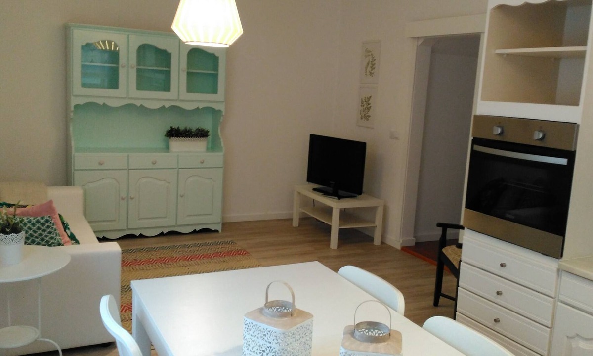 Paredes da Vitoria Condo | Charming 2-bedroom apartment in Praia de Paredes da Vitória