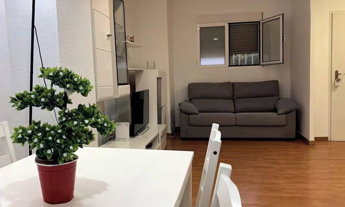 Ciutat de les Arts i les Ciencies Apartment | Charming Apartment in Valencia, Next to the City of Arts and Sciences