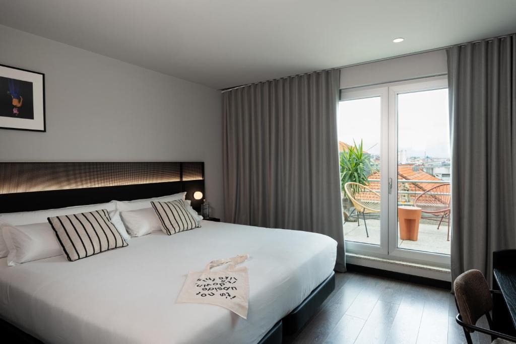 Centro / Baixa Hotel | chic&basic Gravity