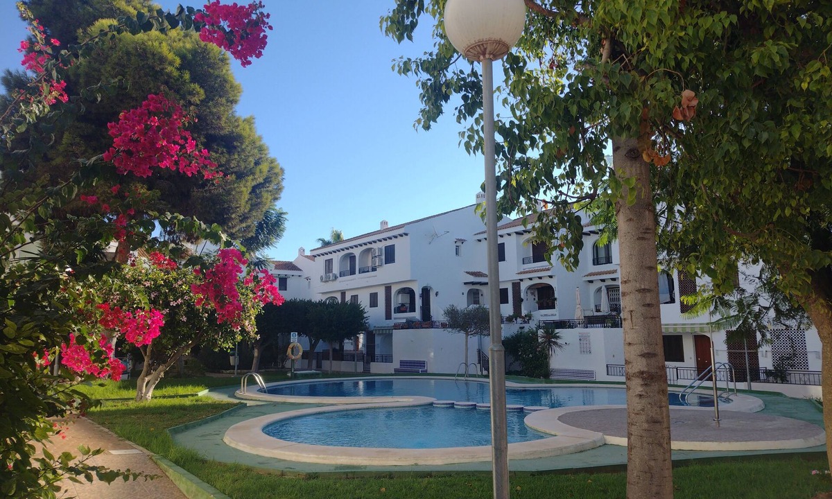Playa Flamenca Apartment | Cozy 2 bedroom apartment in a gated community with 2 pools close to the beach
