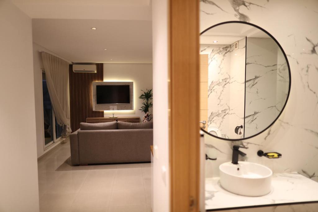 Casablanca City Center Apartment | Cozy Apartment with Veranda Downtown