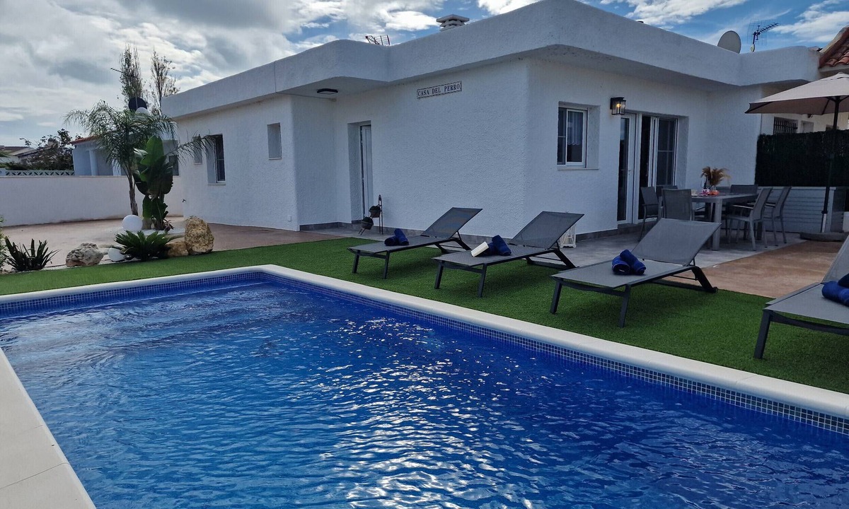 Riumar House | "Del Perro"@MARISOL: 300m to the beach, private pool, A/C, WiFi, dog beach