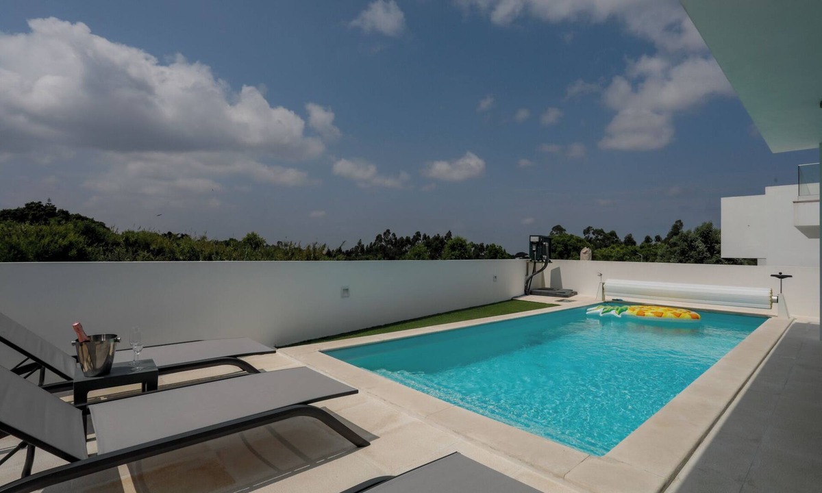 Coto Villa | Detached Villa with Private Pool & Outdoor Kitchen Near City & Beach