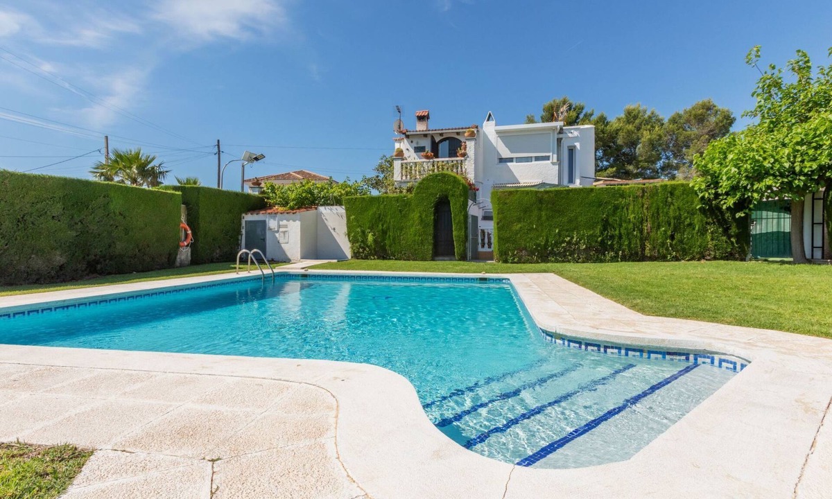 El Casalot House | Eden Park 2 by Interhome