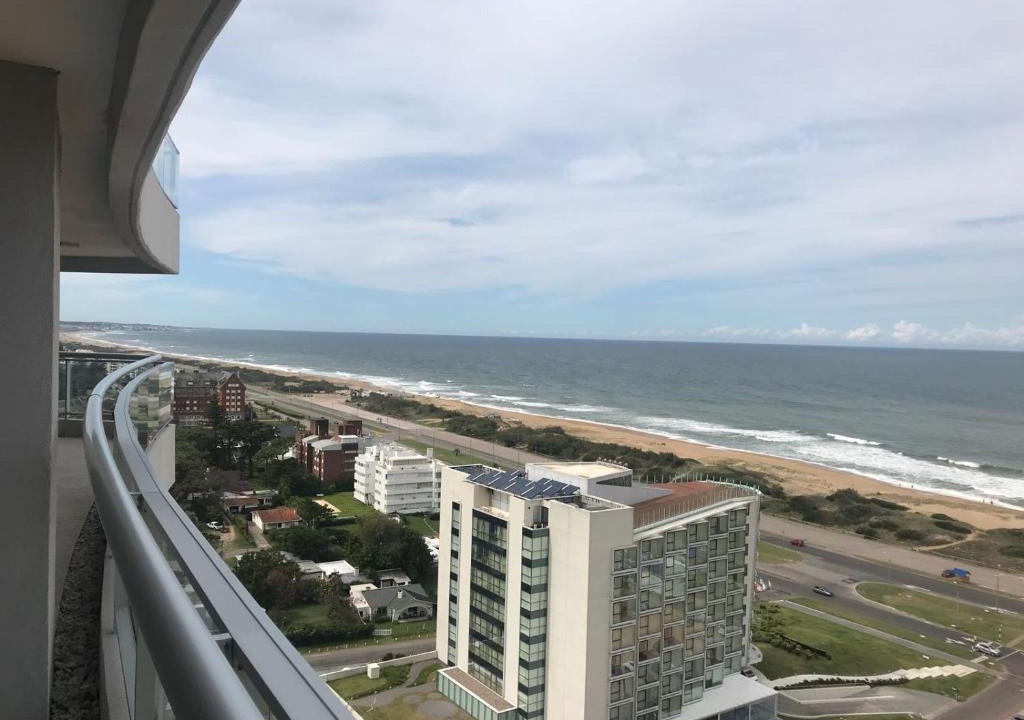 San Rafael Apartment | Edificio Look Brava, 2 suite + toilette en piso alto