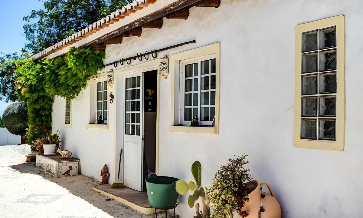 Alcalar Apartment | Elegant Apartment with Pool in Tavira