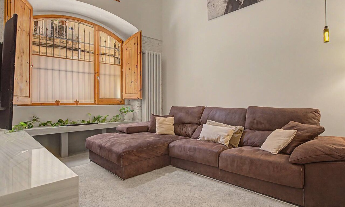 Vilanova I la Geltru House | Elegant House with Character in Vilanova i la Geltrú