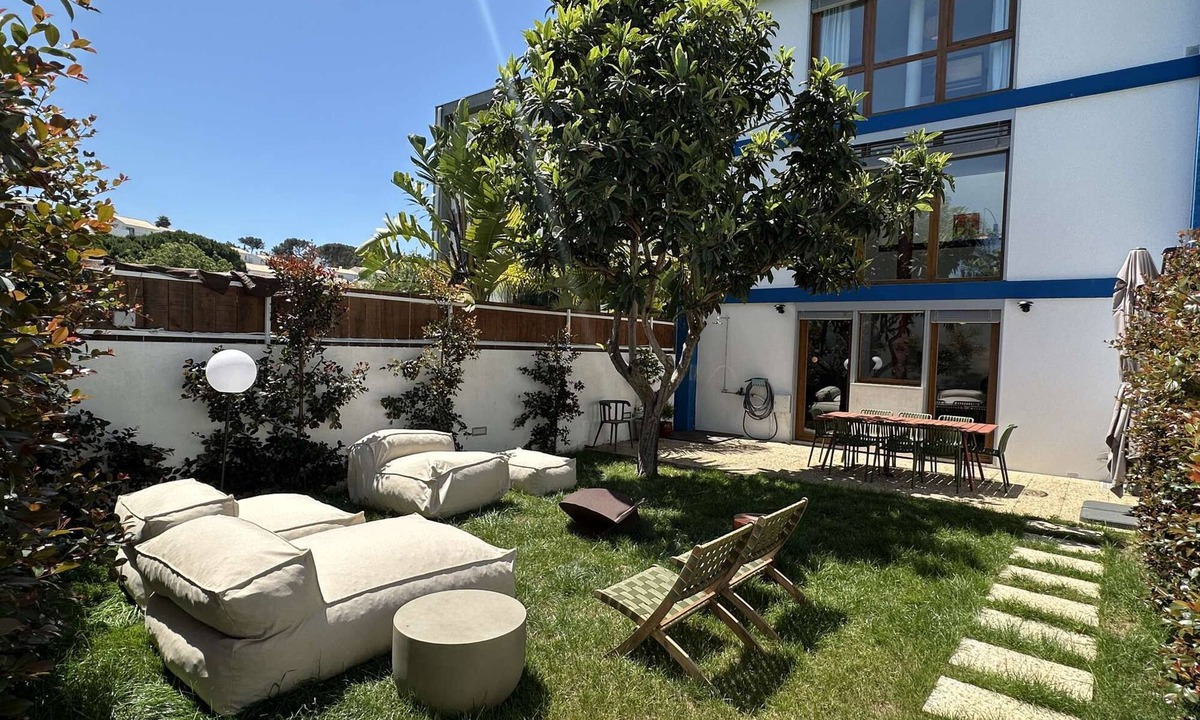 Estoril House | Estoril Design Villa – Garden & Comfort