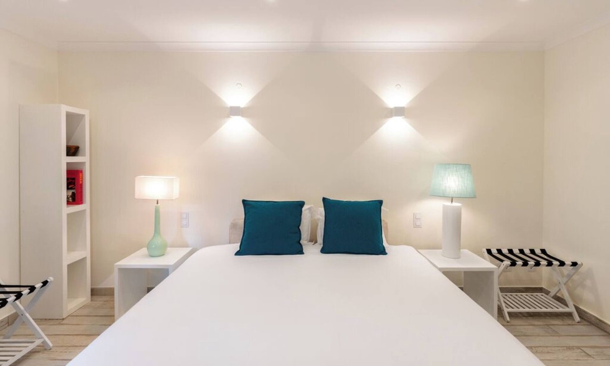 Lagos Hotel | Experience Golden Bay Views from a Peaceful Suite Near Burgau Beach