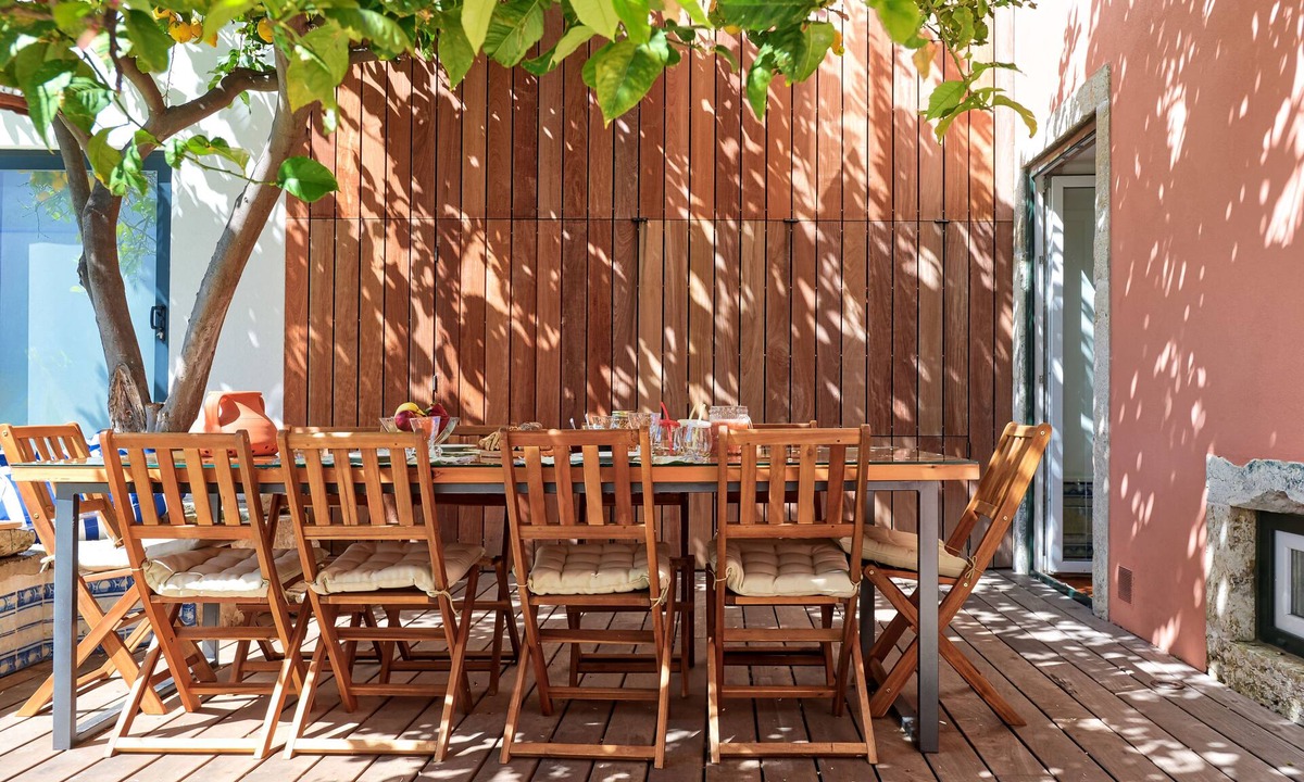 Belem Apartment | Family Duplex with Garden, Across from MAAT · Belém