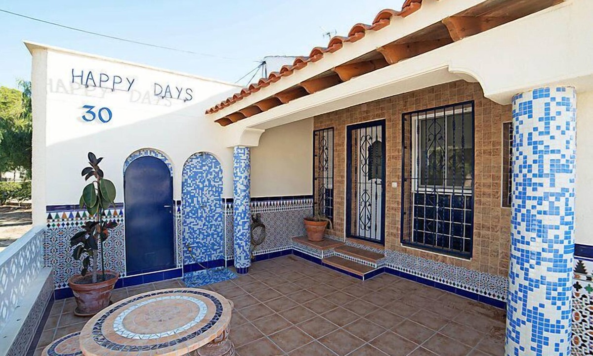 Guardamar del Segura House | Happy Day by Interhome
