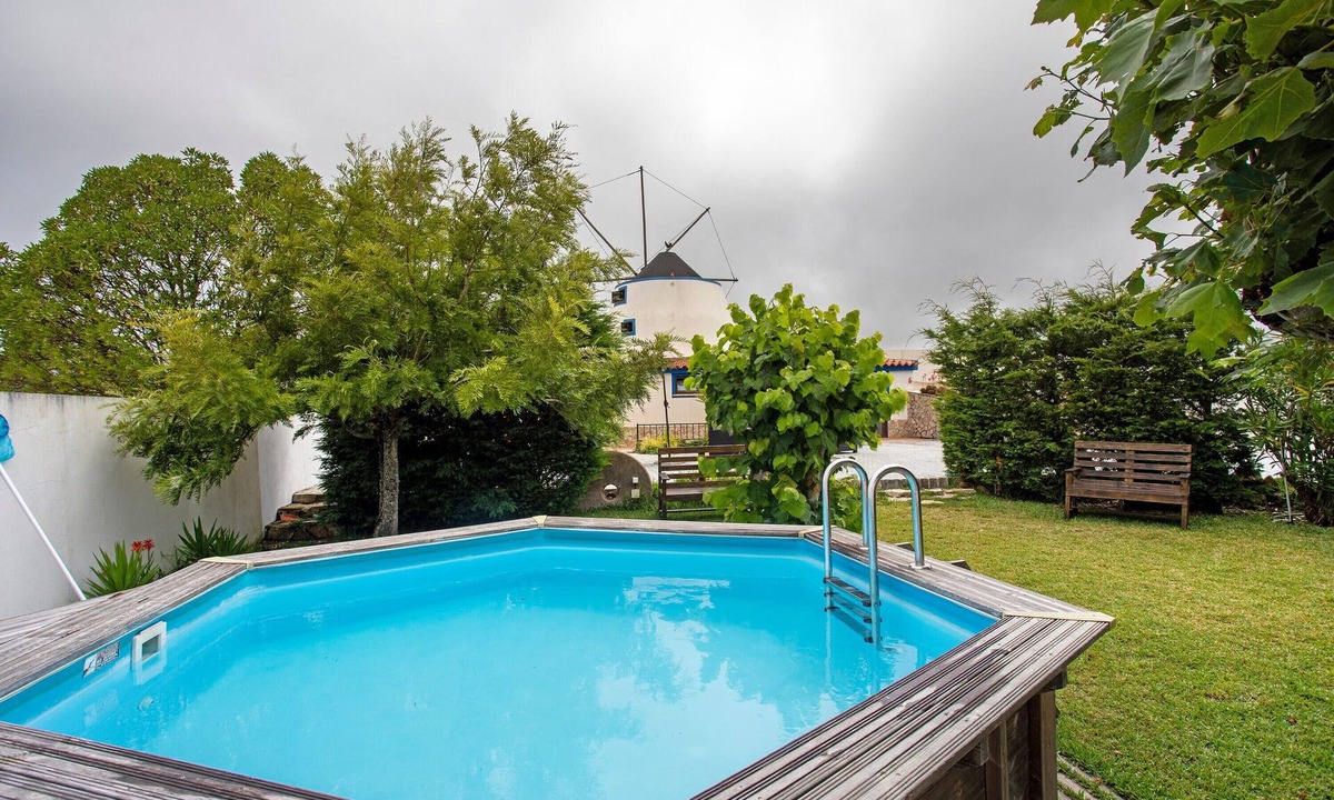 Torres Vedras House | Holiday Home 'Moinho Das Esteveiras' with Sea View, Private Pool and Private Terrace