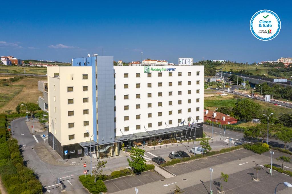 Paco De Arcos Hotel | Holiday Inn Express Lisbon-Oeiras by IHG