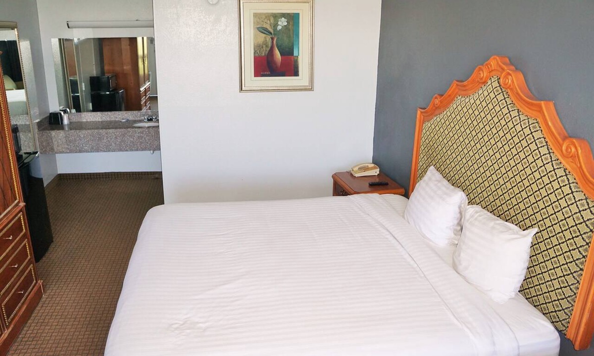 Conroe Hotel | Hotel elev8