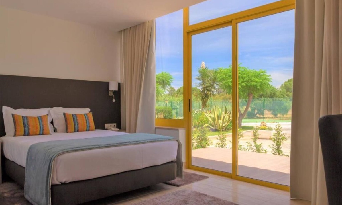 Quarteira Hotel | Hotel Pinhal do Sol