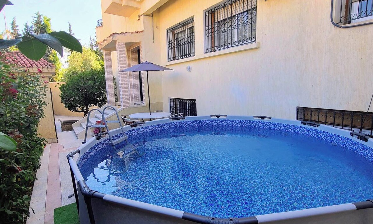 Mechouar House | House with Private Terrace and Pool in a Quiet Location, 10 Minutes from the Medina