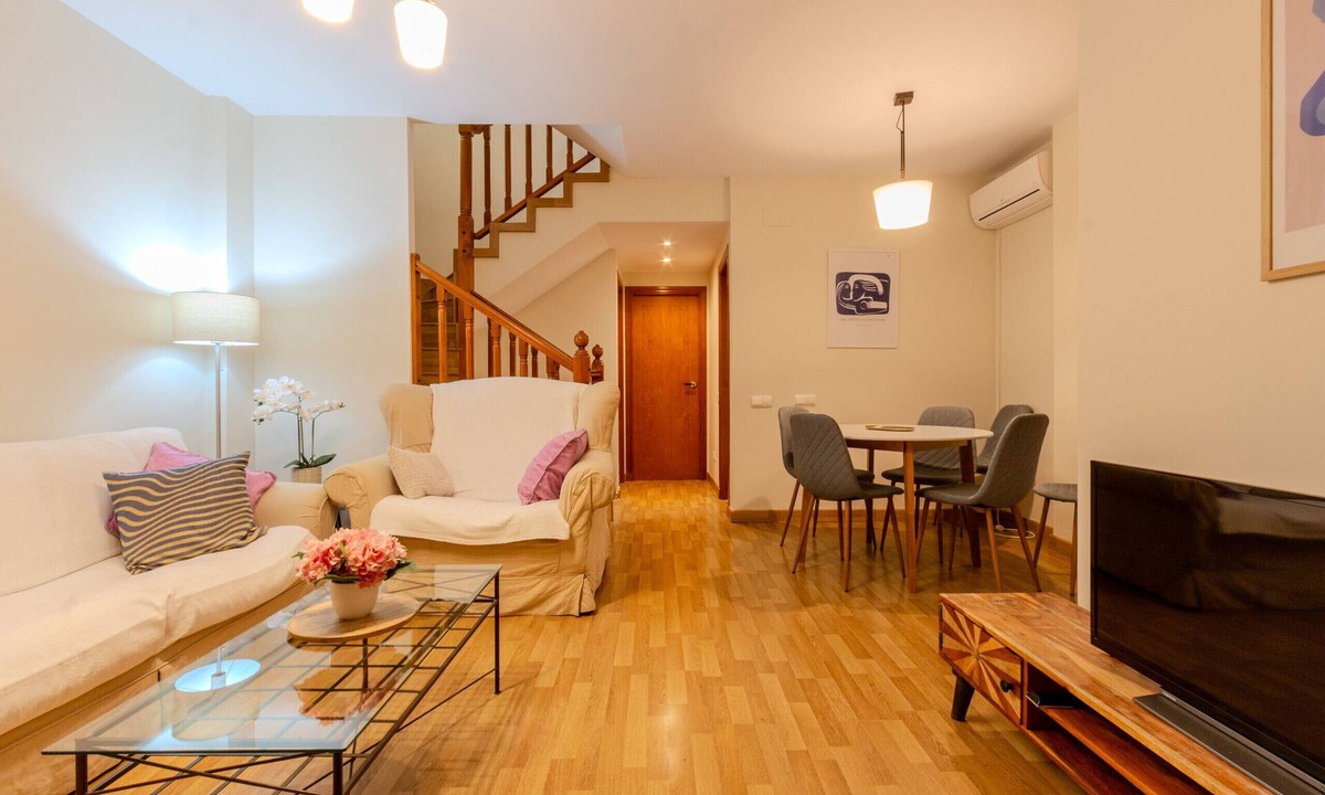 Monte Faro Ski Chalet | Large family home near the beach.