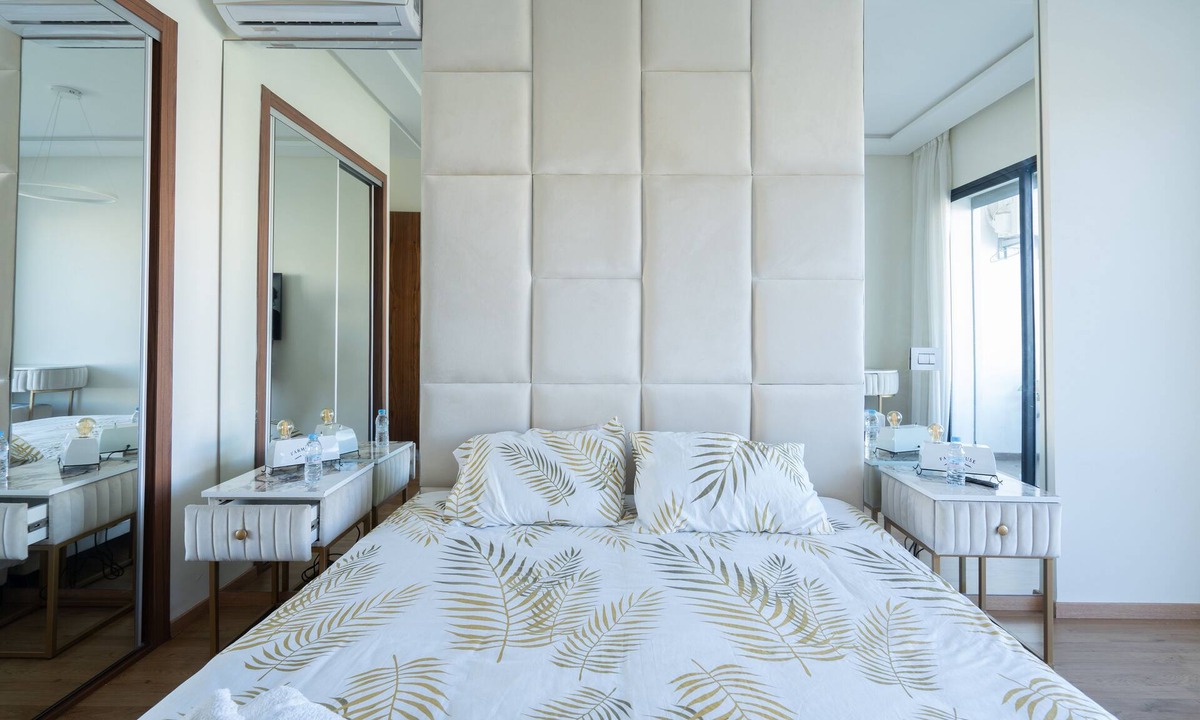 Casablanca Apartment | Le Paris-Oasis Casa: luxury flat with rooftop swimming pool
