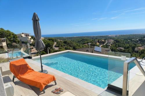 Castellet i la Gornal Villa | Les Flors de Cunit Villa Edelweiss