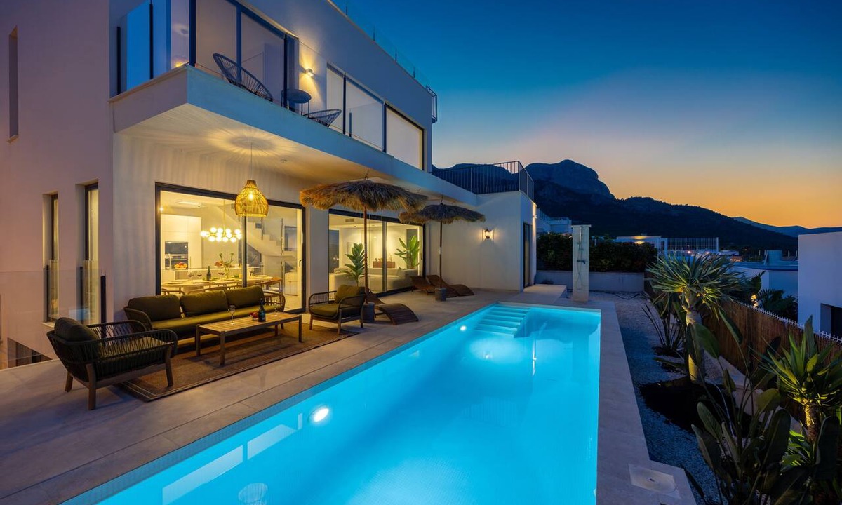 Polop Villa | Luxury Pool Villa by Fidalsa