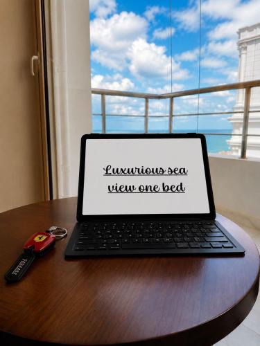 Ar-Raml 1 Apartment | Luxury Seafront Apartment Panoramic Sea View