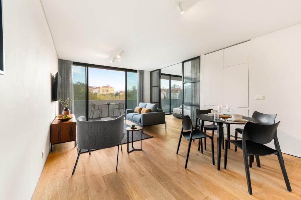 Lisbon Old Town Apartment | LX Living by Mirabilis