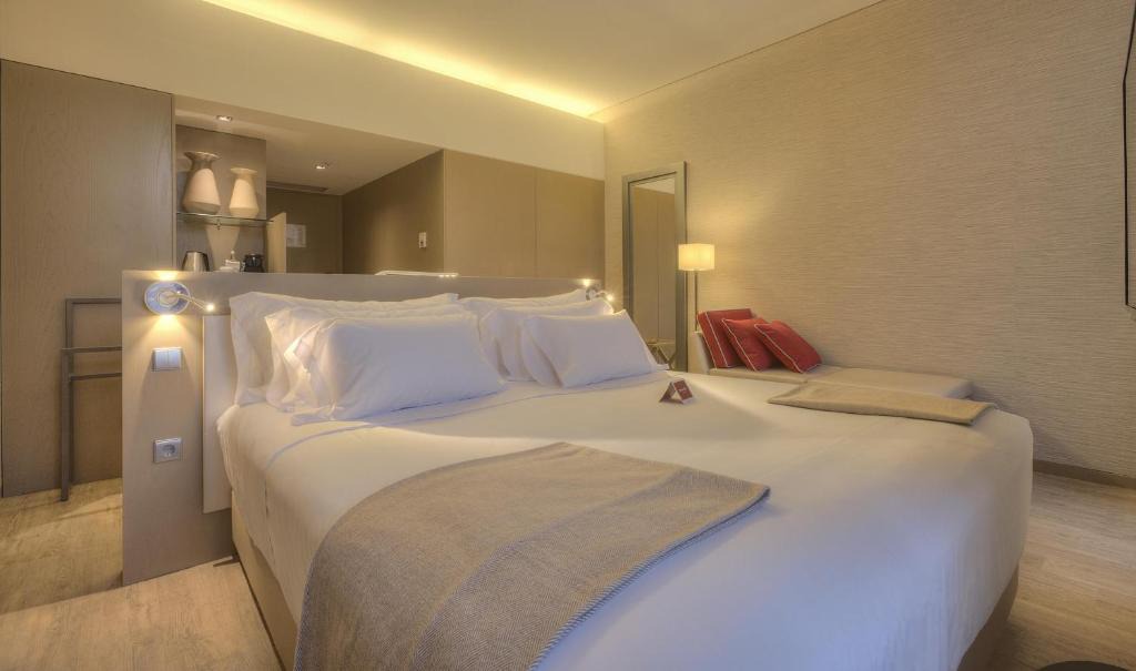 Centro / Baixa Hotel | NH Collection Porto Batalha