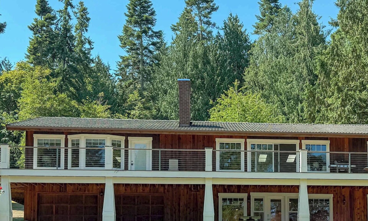 Sequim Apartment | Overlooking Sequim Bay, Near ODT, Covered Patio