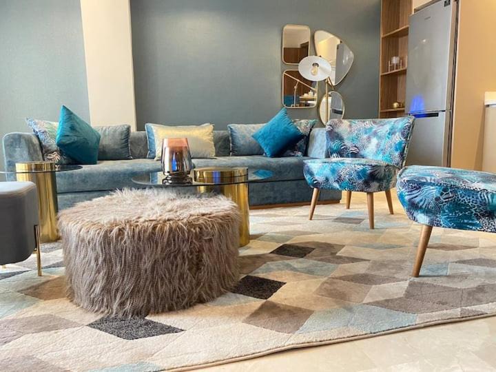 Anfa Apartment | Pearl 13 - Brand New, Luxury & Elegant w/balcony