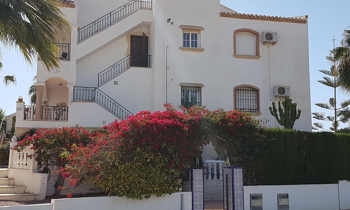 Villamartin Ski Chalet | Penthouse Villamartin LaPlaza, Orihuela Costa