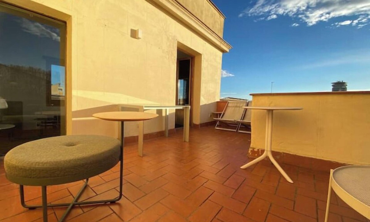 Ciutat Vella Apartment | Penthouse with private terrace