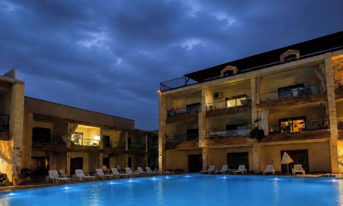 Kfardebian Resort | Price Drop! Cozy Getaway with Premium Amenities Limited Time Deal